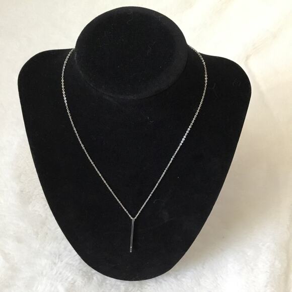 Shopeunoia Boutique Jewelry - Sterling Silver Long Tiny Saw Necklace